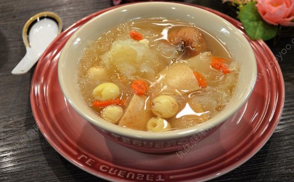 夏季喝什么養(yǎng)生湯好？蓮子怎么煮湯喝？(1)