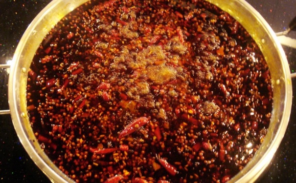 適當(dāng)吃辛辣食物的好處是什么？哪些人不能吃辛辣食物？(1)