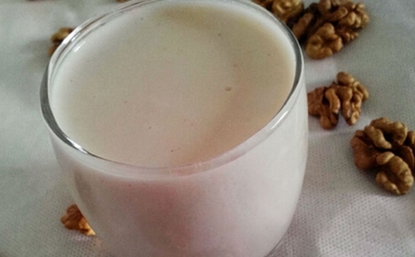 喝牛奶不能吃哪些食物？牛奶和什么一起吃不好？(1)