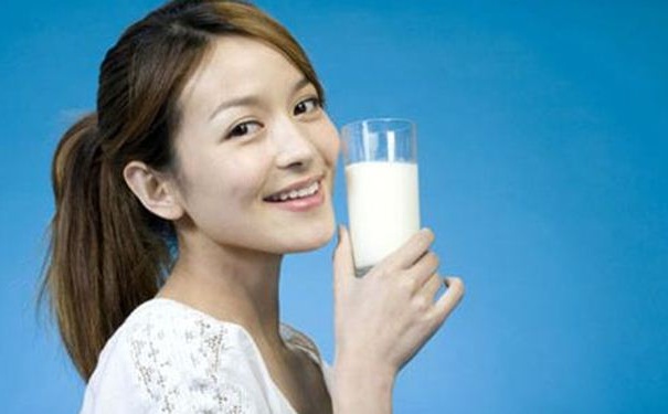 豆?jié){對(duì)于女人來說有什么功效？女人喝豆?jié){有什么作用？(1)