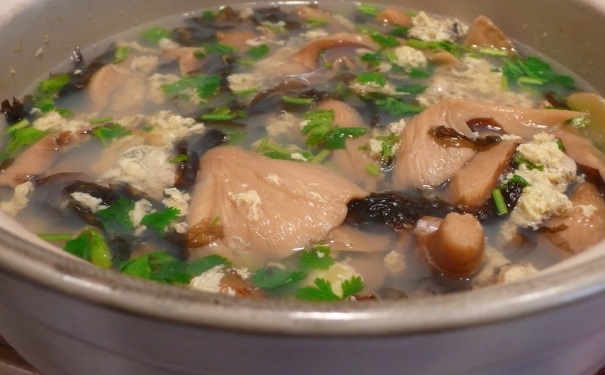 治療近視眼的食療偏方有哪些？眼睛需要哪些營(yíng)養(yǎng)素？(1)