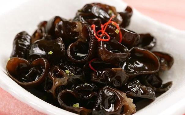 為什么黑木耳的營(yíng)養(yǎng)高呢？黑木耳有什么營(yíng)養(yǎng)價(jià)值？(1)