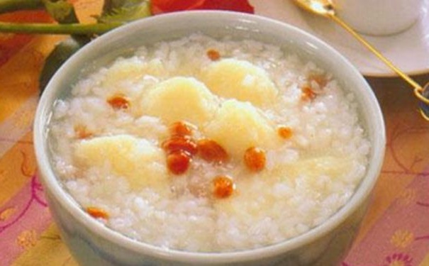 日常美容養(yǎng)顏吃什么？日常美容養(yǎng)顏的食療方有哪些？(1)