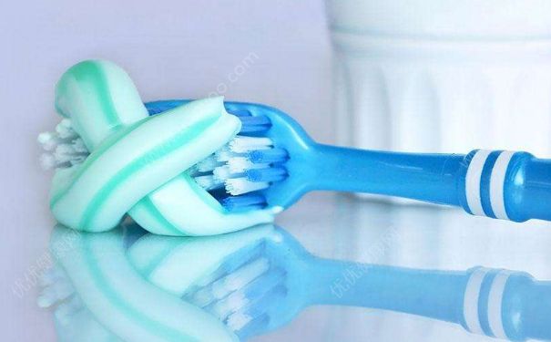 日常中牙膏有哪些妙用？牙膏在生活當中有什么妙用？(2)