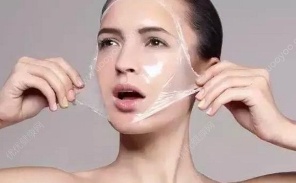 冬天皮膚起皮怎么辦？冬天皮膚起皮怎么調理？(1)