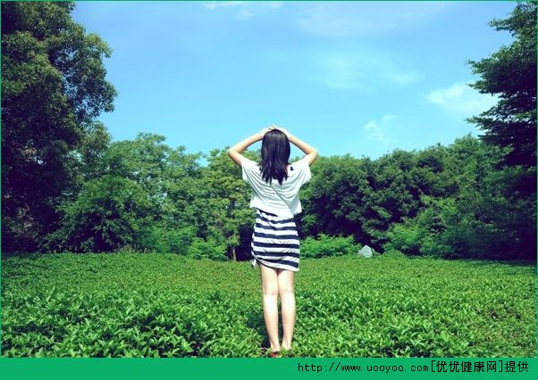 暗戀同學(xué)怎么辦？我暗戀同班同學(xué)怎么辦？(1)