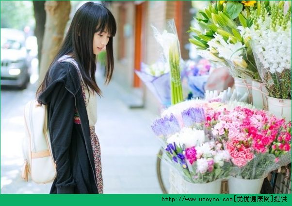 我喜歡班上一個(gè)女生怎么辦？我喜歡班上一個(gè)女生能表白嗎？(1)