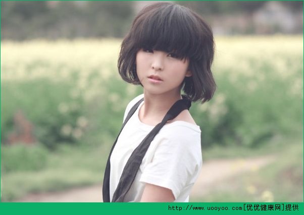 我14歲胸太小怎么辦？我14歲了還是平胸是為什么？(1)