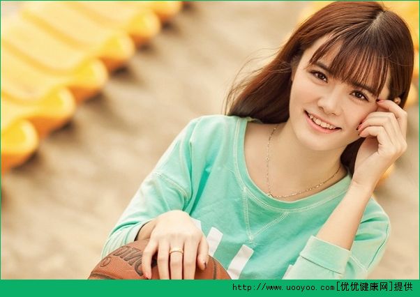 我14歲為什么老是掉頭發(fā)？14歲老是掉頭發(fā)該怎么辦？(5)