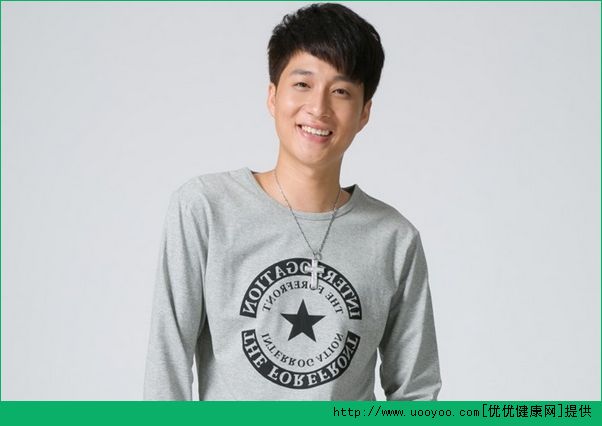 我15歲老是想嘔吐是怎么回事？15歲老是惡心嘔吐該怎么辦？(4)