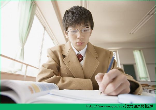17歲為什么會有白頭發(fā)？17歲為什么會長白頭發(fā)？(2)