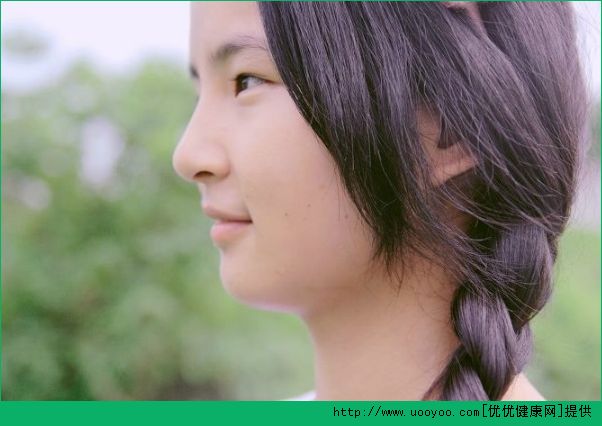 15歲月經(jīng)量少怎么調(diào)理？15歲少女月經(jīng)不調(diào)正常嗎？(4)
