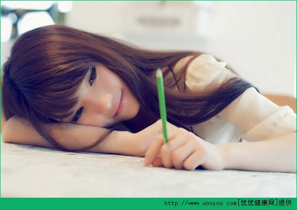 我14歲有黑眼圈怎么辦？14歲有黑眼圈怎么去除？(4)