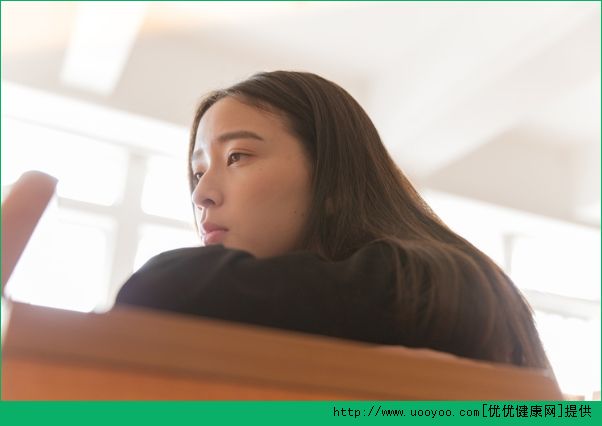 15歲就有眼袋怎么辦？15歲有眼袋怎么消除(1)
