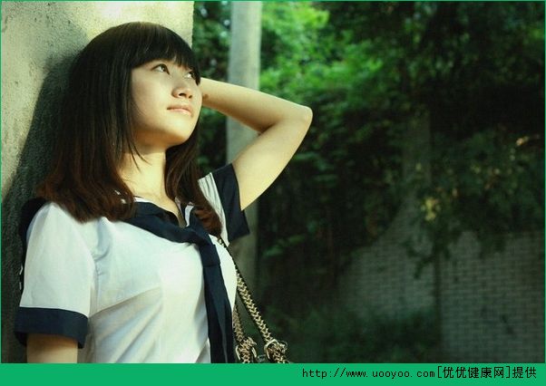 我17歲為什么會(huì)得乳腺增生？17歲女孩得了乳腺增生怎么辦？(2)
