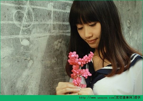 我17歲為什么會(huì)得乳腺增生？17歲女孩得了乳腺增生怎么辦？(3)