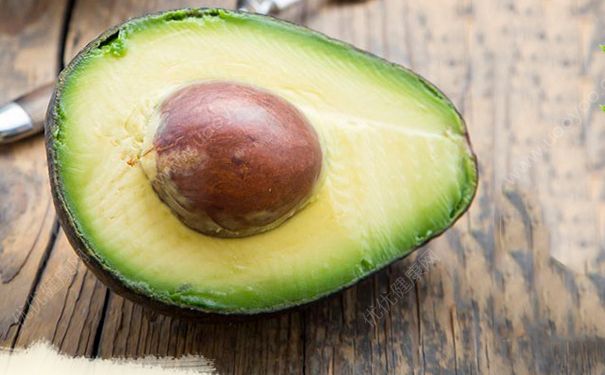 牛油果和乳木果的區(qū)別有哪些？牛油果和乳木果有什么區(qū)別？(1)