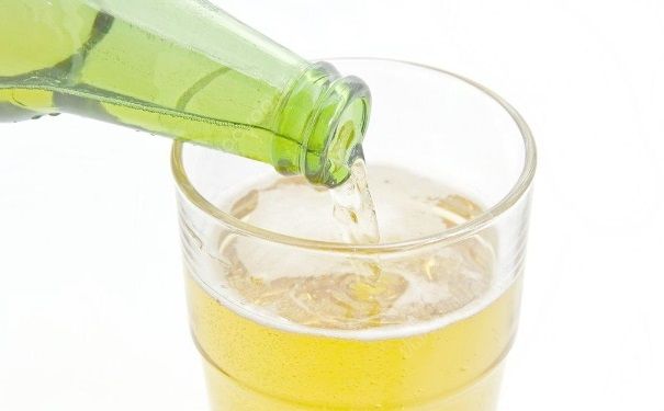 喝啤酒一直上廁所怎么辦？喝啤酒一直尿是腎虧嗎？(1)
