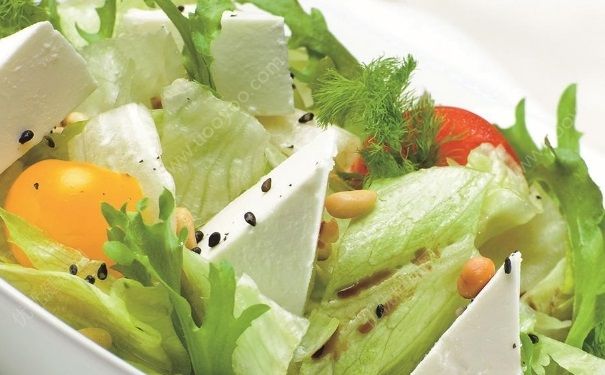 夏天容易掉頭發(fā)嗎？夏天嚴(yán)重掉頭發(fā)怎么辦？(3)