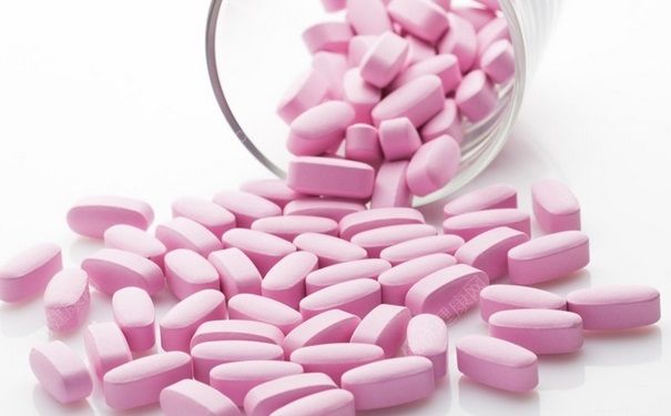孕婦口腔潰瘍?cè)趺纯焖俸玫每欤吭袐D口腔潰瘍可以用西瓜霜嗎？(2)