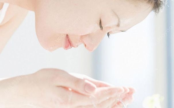 蘆薈膠會(huì)堵塞毛孔嗎？蘆薈膠會(huì)不會(huì)堵塞毛孔？(4)