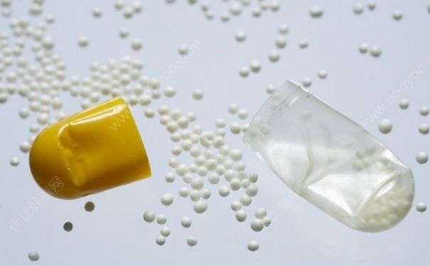 吃膠囊吞不下去怎么辦？吃藥感覺卡在喉嚨怎么辦？(4)