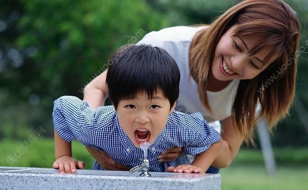 天熱嗓子癢癢怎么回事？天熱嗓子為什么會很癢？(3)
