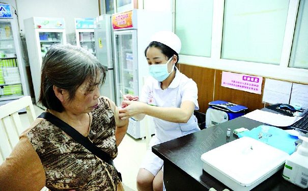 天熱胸悶喘不上氣怎么辦？天熱胸悶是什么原因？(2)