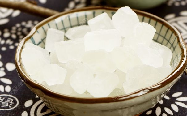 經(jīng)常吃冰糖對(duì)身體好嗎？冰糖吃多了會(huì)怎樣？(2)