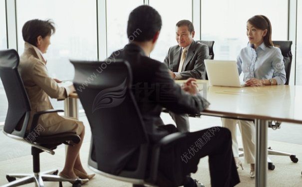 結(jié)巴是什么原因造成的？造成結(jié)巴的原因是什么？(4)