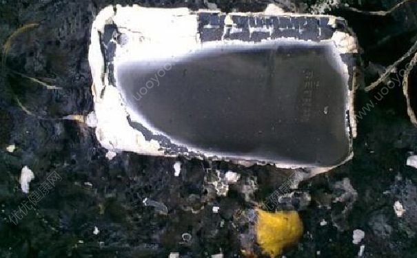 手機邊充電邊玩兒會爆炸嗎？手機充電爆炸是真的嗎？(3)