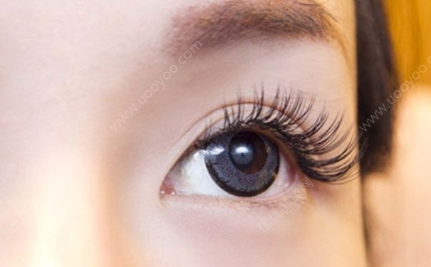 睫毛進(jìn)眼睛里出不來怎么辦？睫毛進(jìn)眼睛里找不到怎么辦？(1)