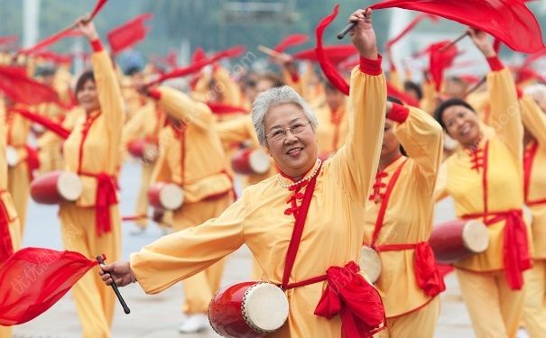 退化性關(guān)節(jié)炎有哪些癥狀？退化性關(guān)節(jié)炎治療方式有哪些？(1)