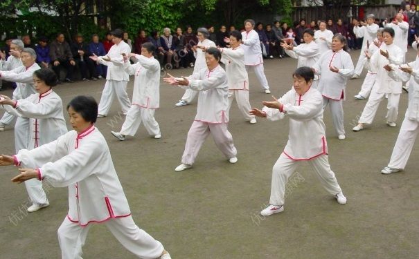 退化性關(guān)節(jié)炎有哪些癥狀？退化性關(guān)節(jié)炎治療方式有哪些？(5)