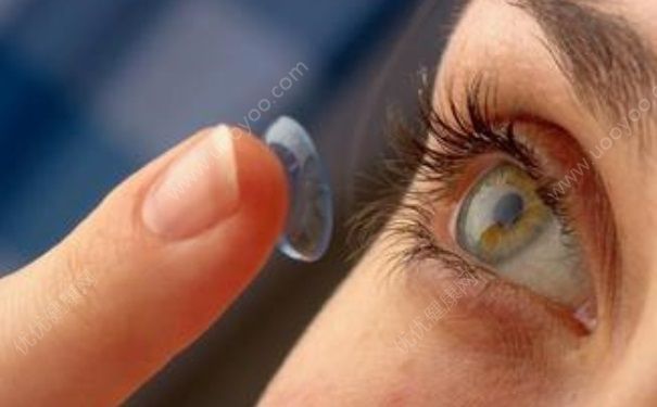 戴隱形眼鏡可以游泳嗎？戴隱形眼鏡可以睡午覺(jué)嗎？(1)