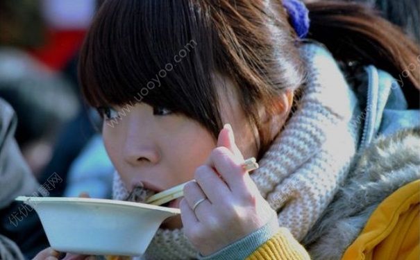 長(zhǎng)期口腔潰瘍是癌癥的前兆嗎？口腔潰瘍會(huì)導(dǎo)致癌癥嗎？(3)