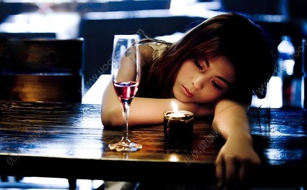 酒精中毒早期癥狀有哪些？酒精中毒有哪些癥狀？(1)