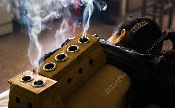 類風(fēng)濕性關(guān)節(jié)炎艾灸方法有哪些？類風(fēng)濕性關(guān)節(jié)炎艾灸有用嗎？(1)