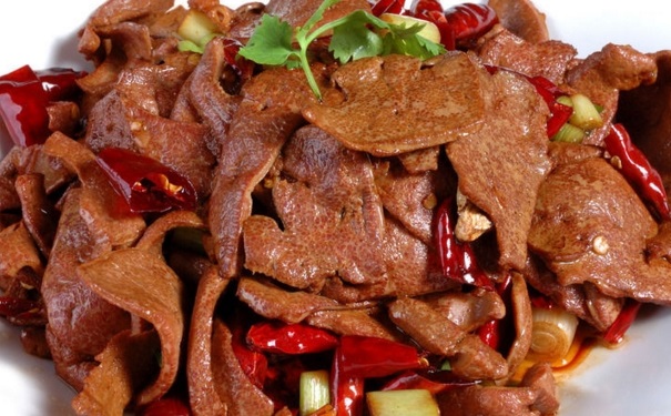 女性吃豬肝能補(bǔ)血嗎？食用豬肝補(bǔ)血的禁忌有哪些？(1)