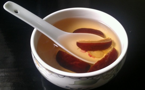 女性經(jīng)期補血適合吃什么？經(jīng)期補血的食譜有哪些？(1)