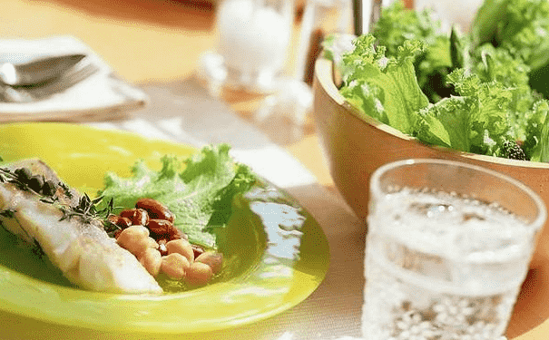 坐月子飲食方面要注意什么？坐月子飲食小知識？(1)