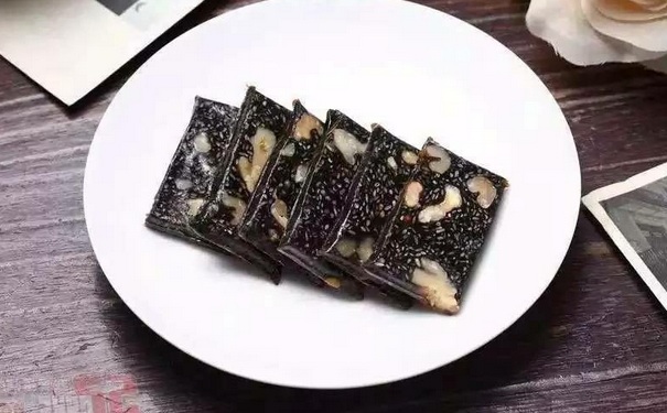 發(fā)霉的阿膠糕可以吃嗎？阿膠糕發(fā)霉了還能吃嗎？(1)