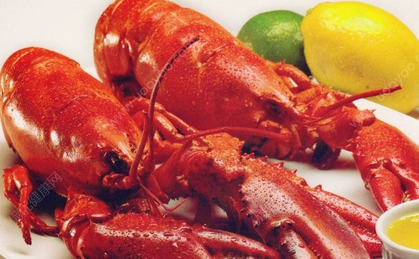 龍蝦吃什么長(zhǎng)的快？龍蝦吃什么食物長(zhǎng)的快？(1)