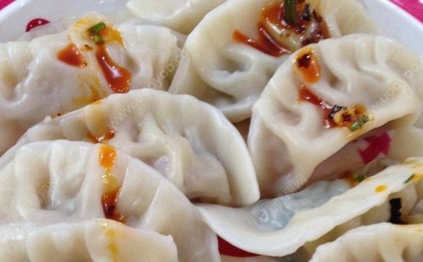 印度議員封殺餃子，當(dāng)?shù)乩习傩詹毁I賬，餃子怎么吃更健康？(2)