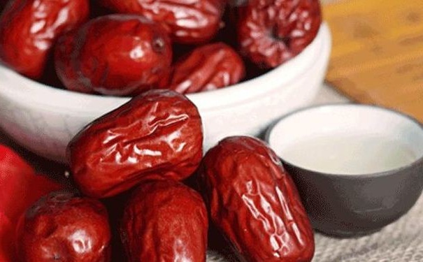 怎樣吃紅棗的養(yǎng)生效果更好？讓紅棗養(yǎng)生效果翻倍的吃法(1)