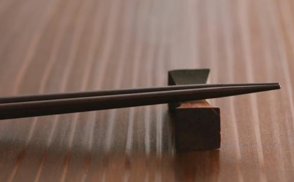 筷子多久不換會誘發(fā)肝癌？筷子應(yīng)該多久換一次？(1)