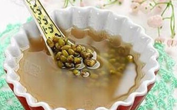 綠豆湯人人都能喝嗎？什么人不適合喝綠豆湯？(1)