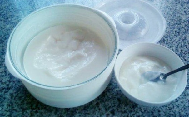 酸奶過(guò)期了還有什么用？如何制作酸奶面膜？(1)