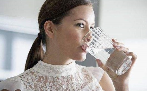 秋天如何正確補水？秋季正確補水的方法有哪些？(1)