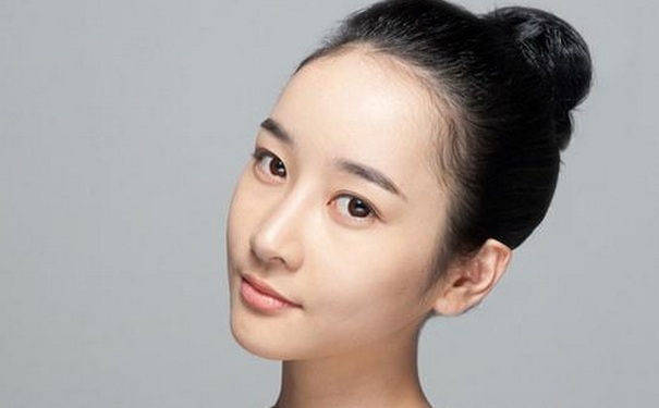 女性臉部與內臟的關系？女性臉上的斑點可能與疾病有關？(1)
